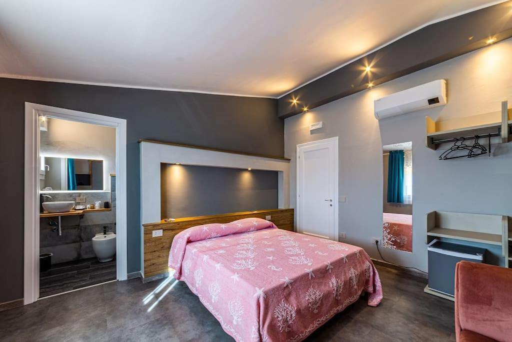 Relais Il Corallo Porto San Paolo  Exteriör bild