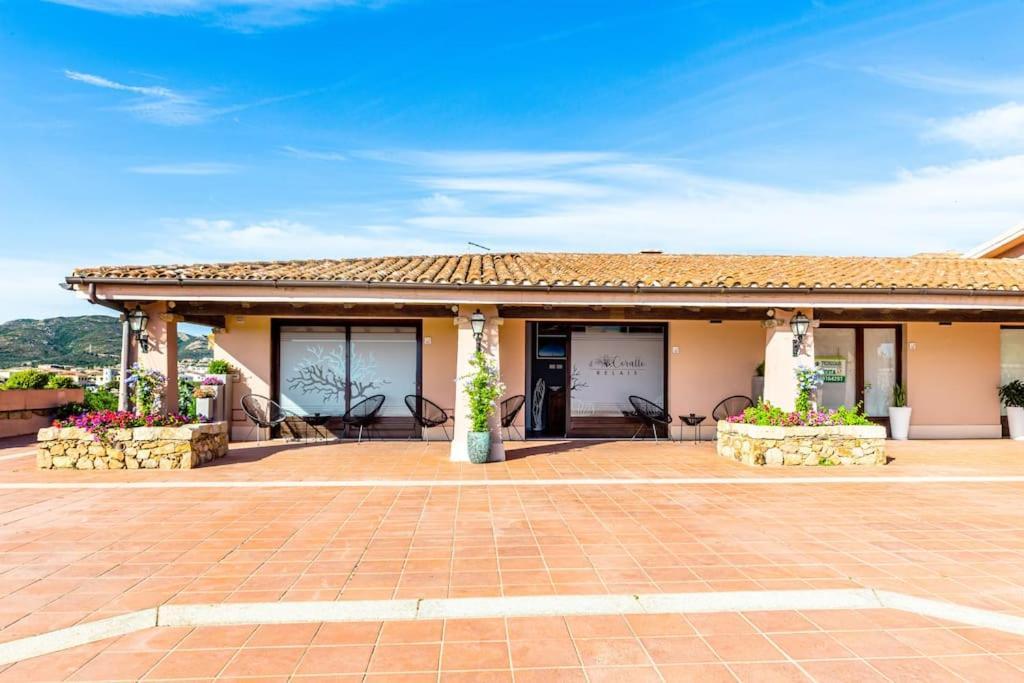 Relais Il Corallo Porto San Paolo  Exteriör bild